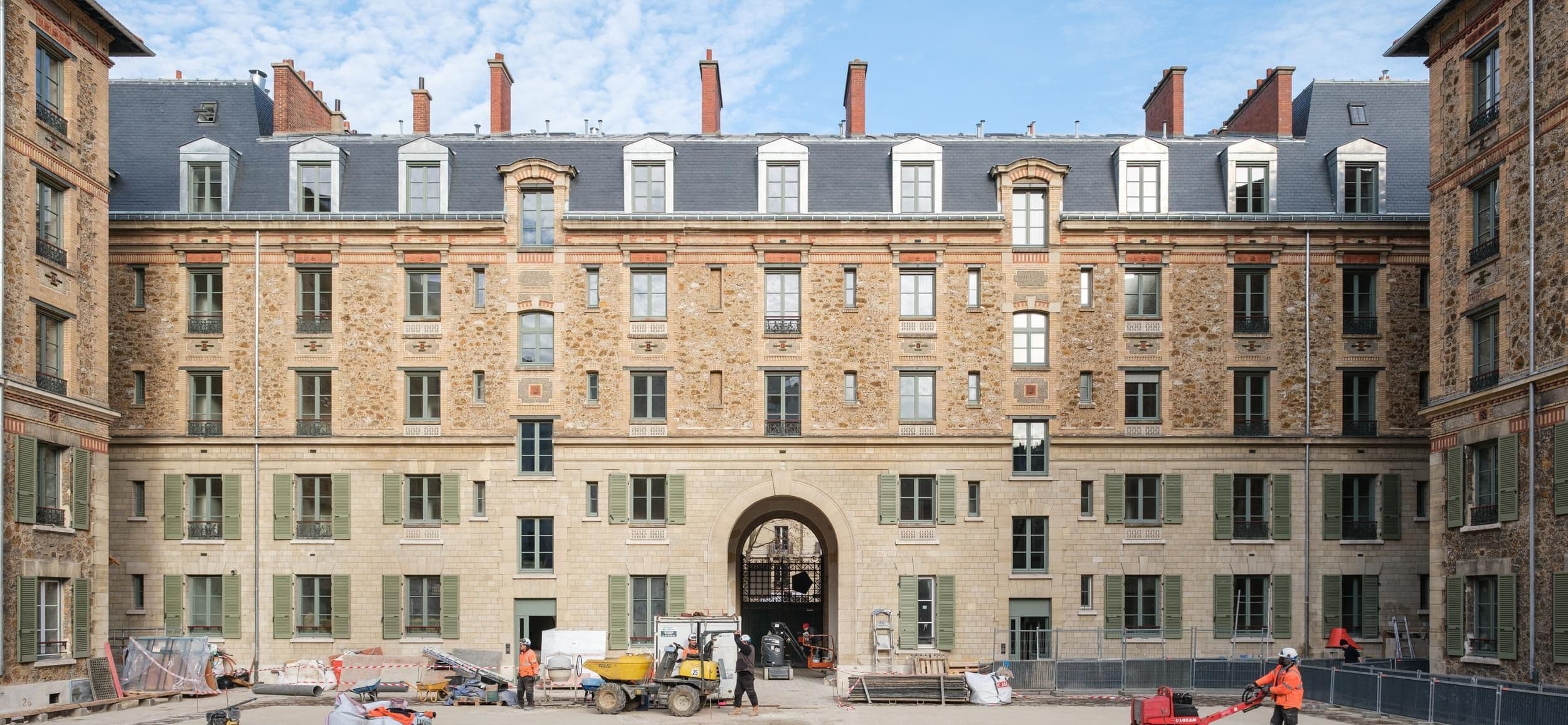Caserne Exelmans: transforming without erasing
