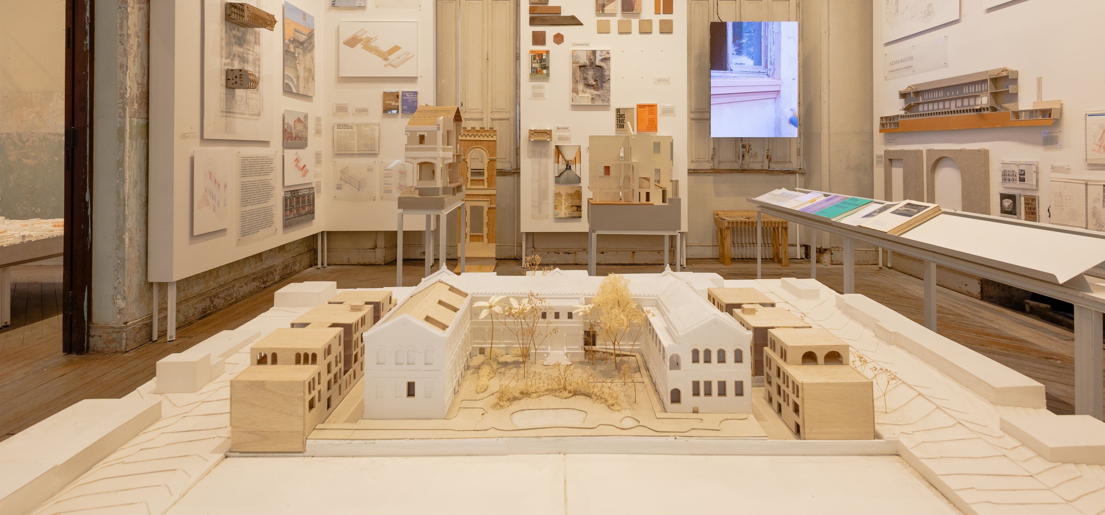 “Layers”: old and new in coexistence