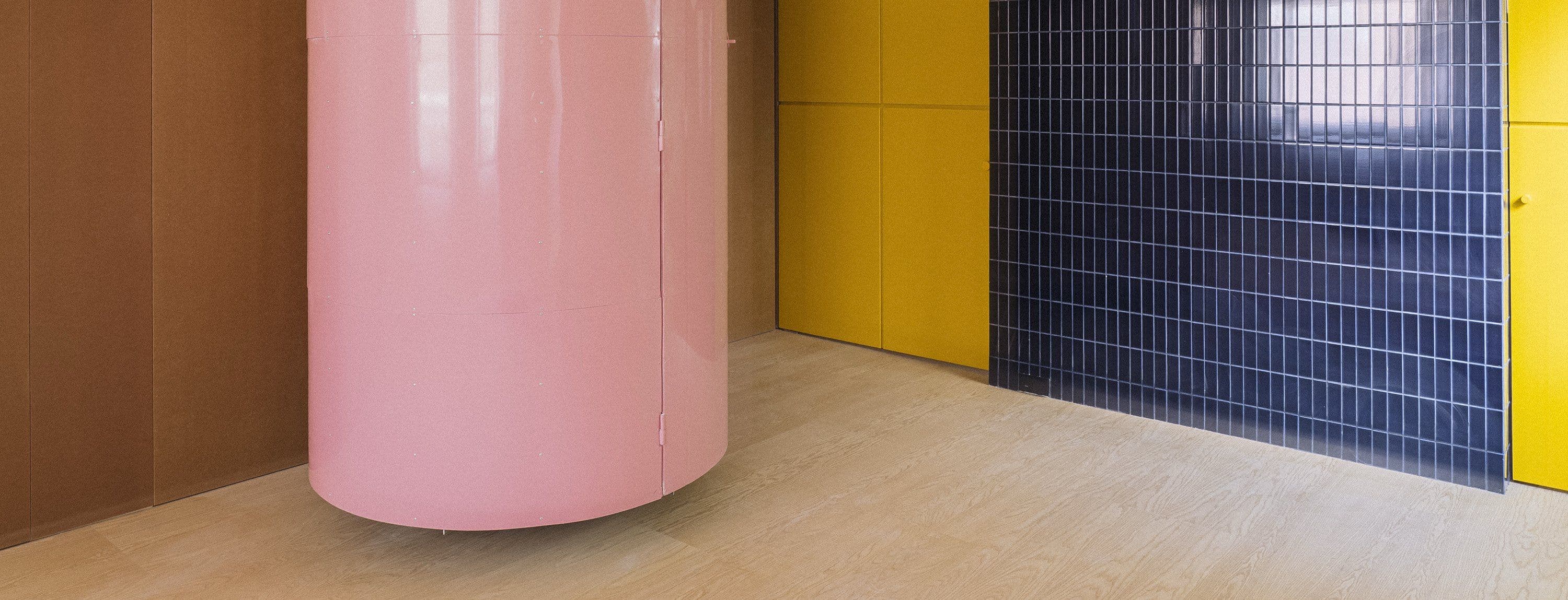 Stairs / AZ06 by BURR Studio: a hidden function